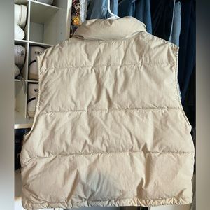 H&M Puffer Vest, UCLA Crème